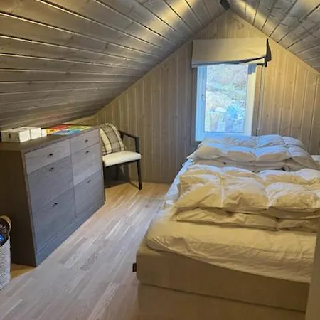 Hoyfjellshytta *