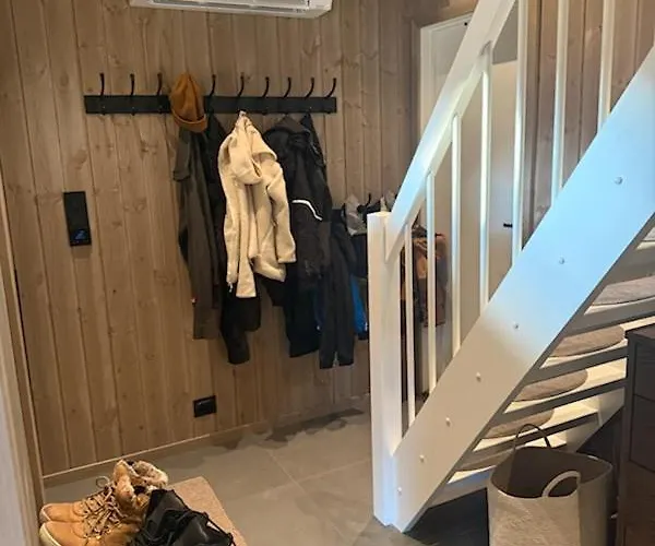 Hoyfjellshytta Holiday home *