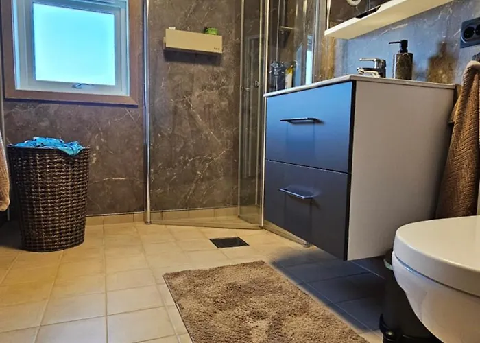 Holiday home Hoyfjellshytta